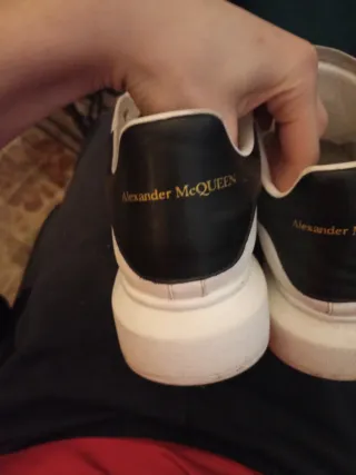 Alexander McQueen Sneakers Bianche Nere