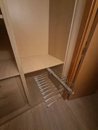 Armario modular madera sin puertas