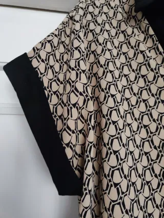 Vestido estampado beige y negro