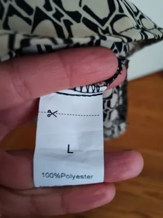 Vestido estampado beige y negro