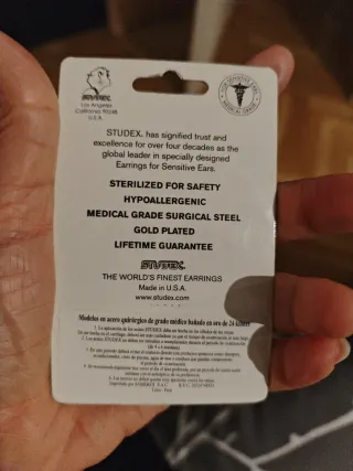 Pendientes Studex niña piedra tornasol