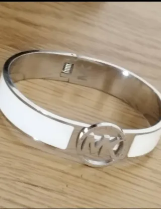 Pulsera rígida Michael Kors blanca