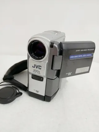 Cámara JVC Mini DV 200x Digital Zoom