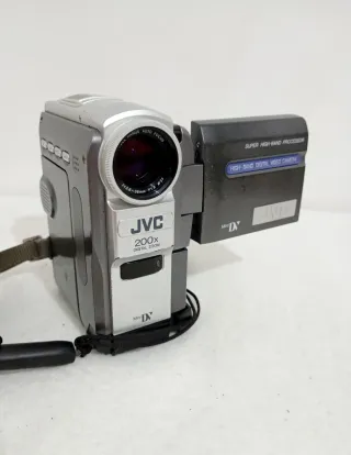 Cámara JVC Mini DV 200x Digital Zoom
