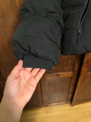 Chaqueta Plumas Negra Pull&Bear Talla M