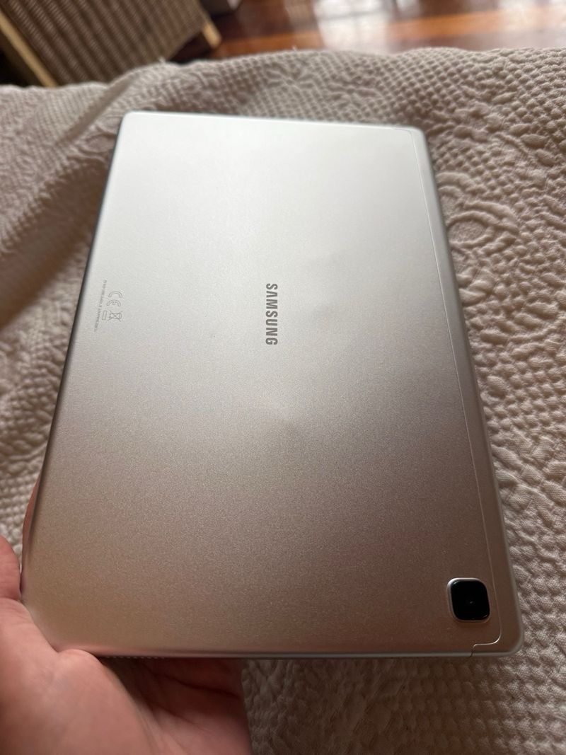 Samsung Galaxy Tab A7 plateada afbeelding 4