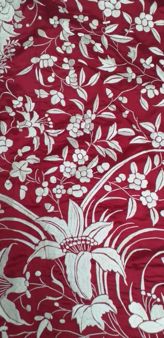 Colcha tipo mantón de Manila. Seda