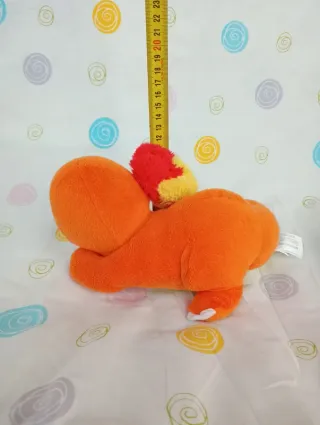 Peluche Pokémon Charmander Tomy