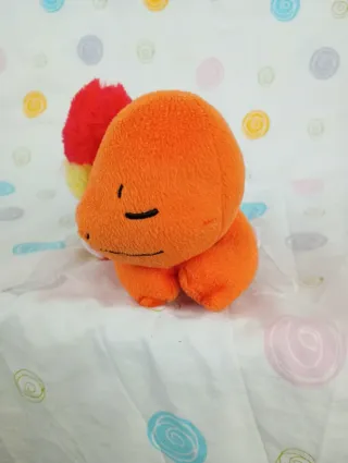 Peluche Pokémon Charmander Tomy