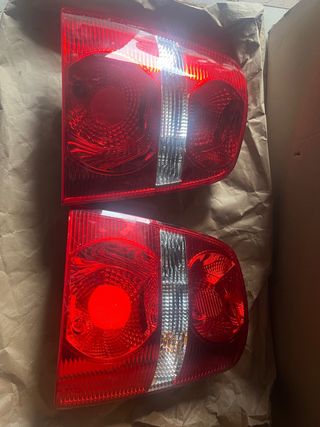 Pilotos traseros VW Touran