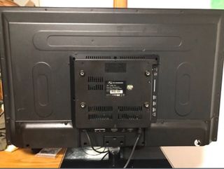 Tv LED Schneider YURA 32 PVR