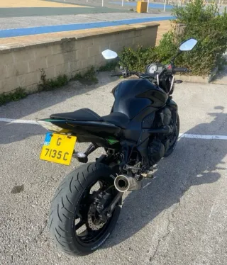 Kawasaki Z750 2010 Negra/Verde