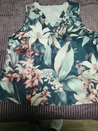 Camiseta de retazos con cordón varias tallas