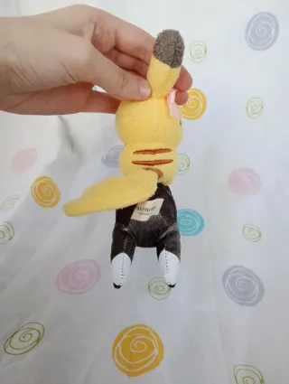 pokémon peluche Pikachu + Blitzle pokémon center