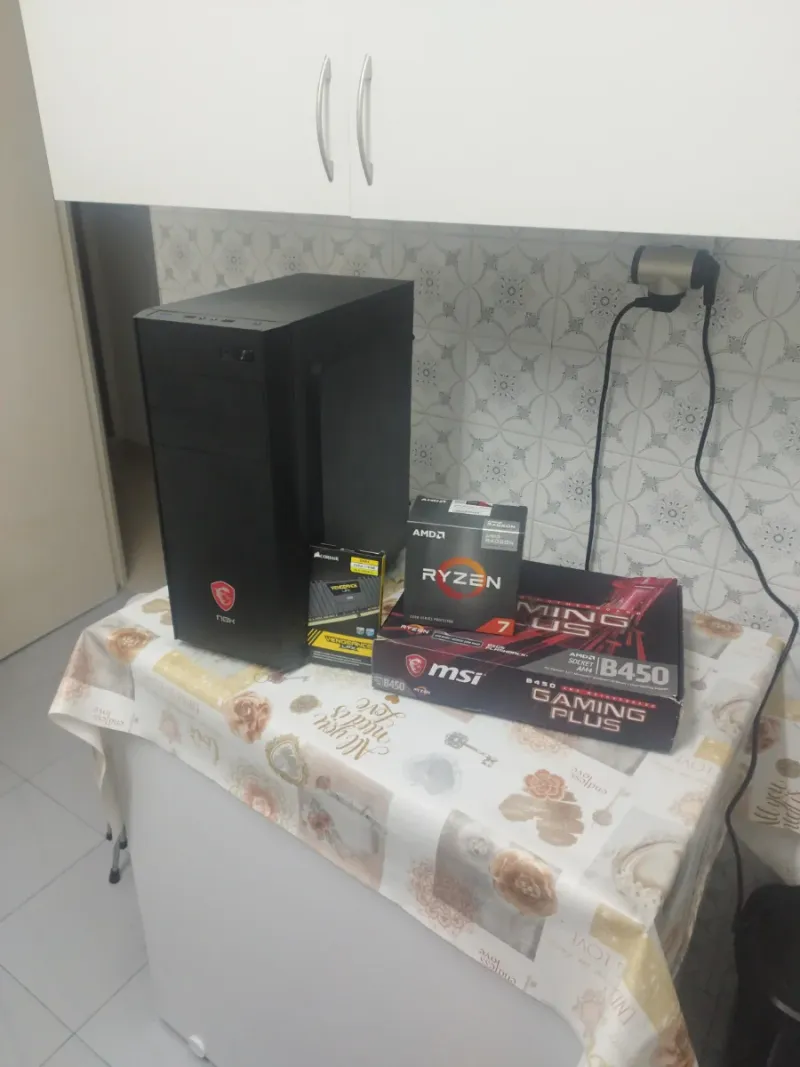 PC Gaming Ryzen 7 5700G 16GB RAM MSI B450