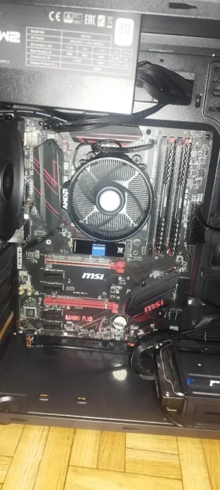 PC Gaming Ryzen 7 5700G 16GB RAM MSI B450