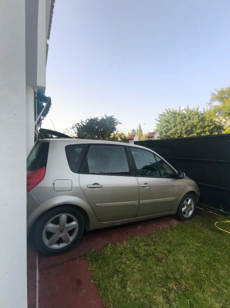 Renault Scenic 2008 - foto 1