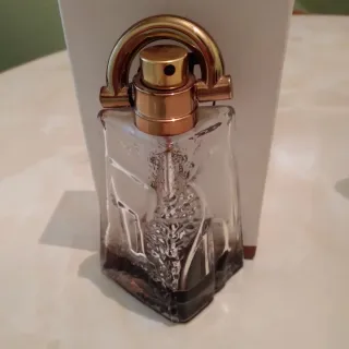 Lote 2 Frascos Vacíos Givenchy.