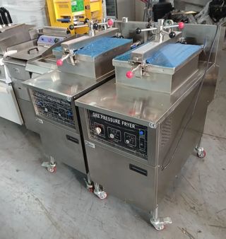 Freidora a presión : móvil 643863251