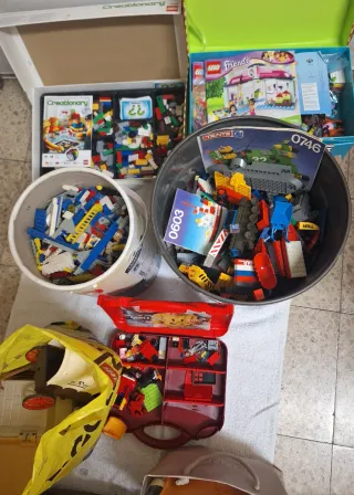 Lote de LEGOs y barco pirata