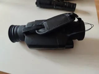 Visor Nocturno y Linterna Táctica