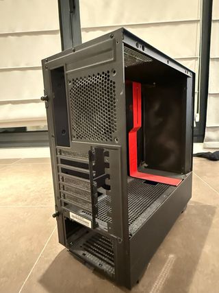 Torre NZXT H510i Negra/Roja