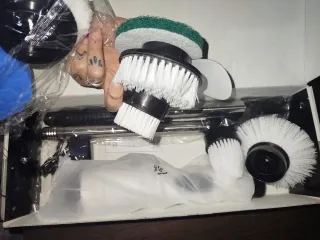 Cepillo eléctrico de limpieza