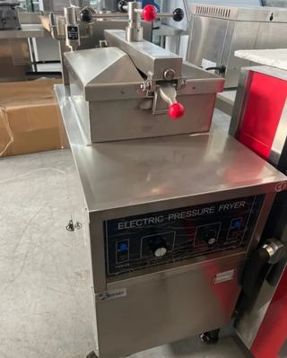 Freidora a Presión: móvil 643863251