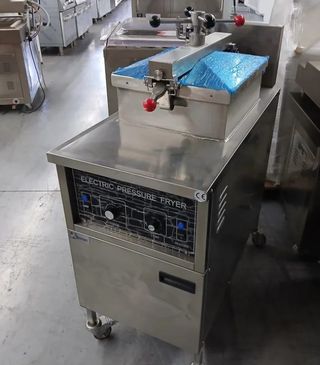 Freidora a Presión: móvil 643863251