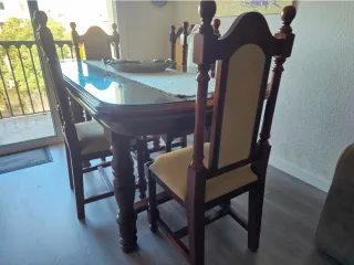 Mesa Roble Extensible Cristal y 6 Sillas