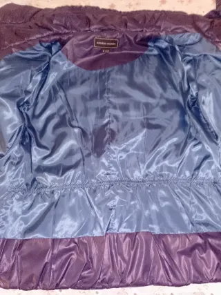 Chaqueta acolchada October Woman azul cobalto.