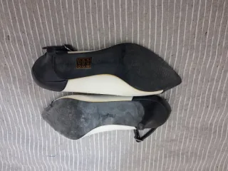 Zapatos kitten heel bicolor blanco y negro