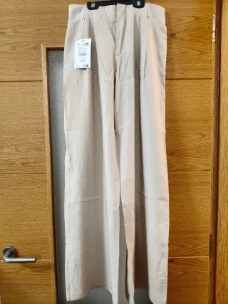 Pantalón ancho beige