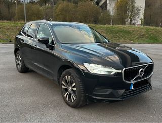 Volvo XC60 Momentum Pro