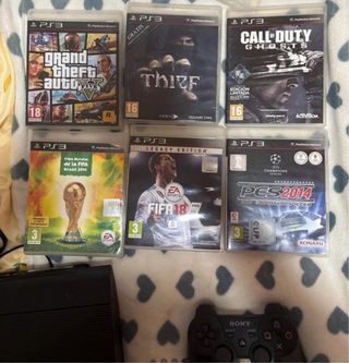 PS3 con 6 giochi e 2 controller