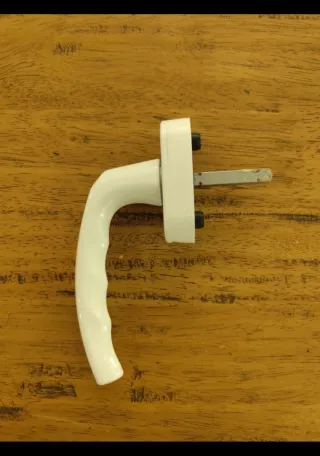 Maniglia per finestra bianca. Blocco 6 pezzi