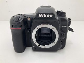 camara digital reflex nikon d7500+18-140mm f/3.5-5.6g ed vr af-s dx zoom-nikkor