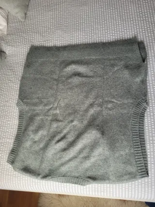 Chaleco de punto con cuello pico