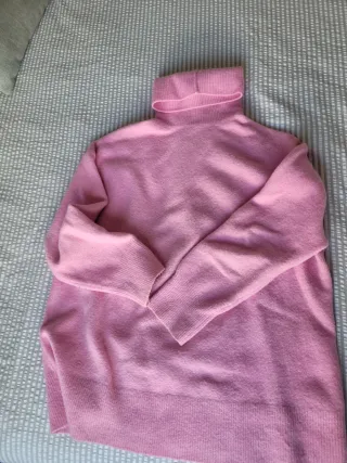 Jersey cuello vuelto oversize rosa