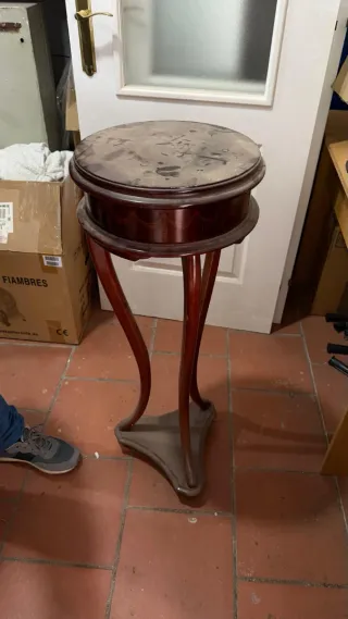 Mesa auxiliar alta madera vintage