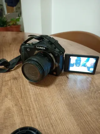 Cámara Panasonic Lumix G3 + 2 objetivos