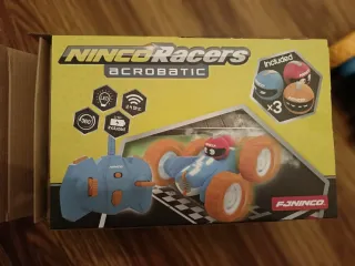 Coche teledirigido Ninco azul y amarillo