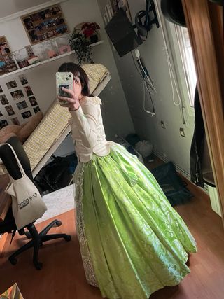 Vestido de Fallera Verde con dos corpiños a juego