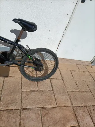 Bicicleta BMX TEAM Negra