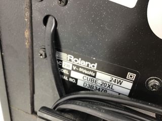 amplificador guitarra roland cube-20xl