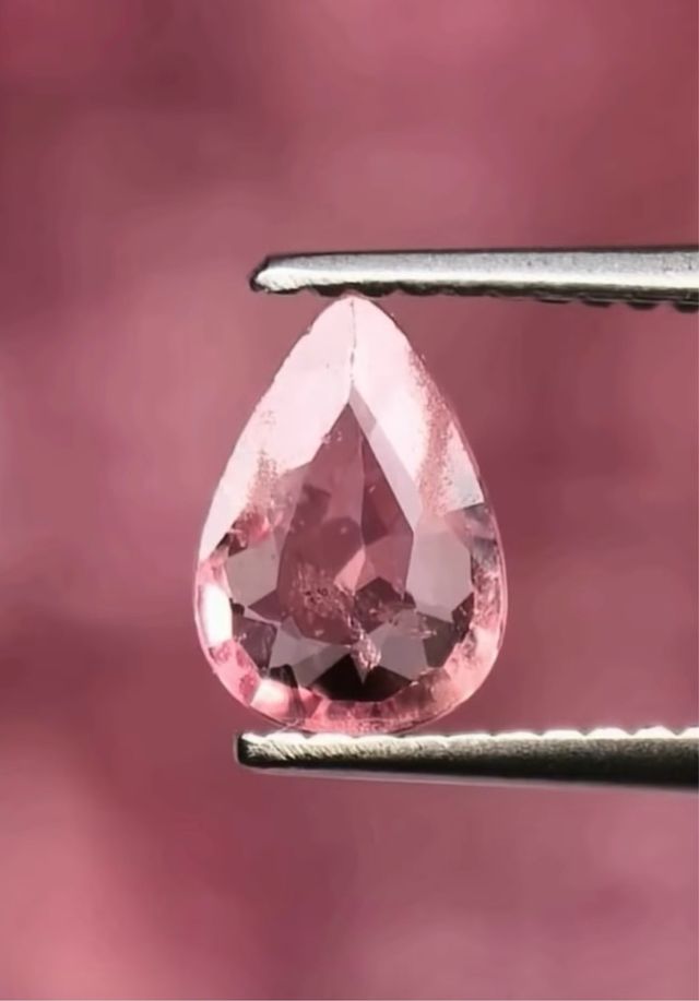 Zafiros Rosados Naturales Corte Pera 6x4