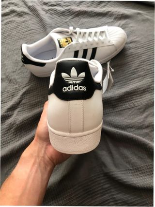 Adidas Superstar Talla 39 Blanco y Negro