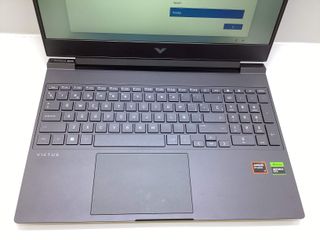 pc portatil hp victus 15-fb2000ns