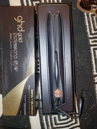 Plancha GHD Gold Profesional Negra