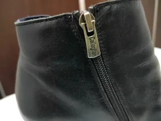 Botines de piel CallagHan.